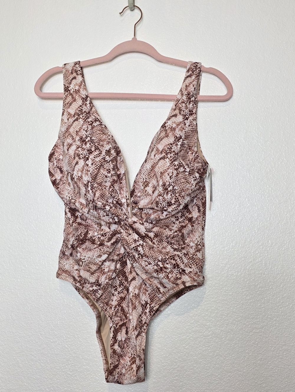Victoria Secret Twist Plunge Sexy One-piece Swimsuit Snakeprint NWT Size Large - Picture 4 of 13